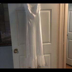 Linea Donatella Gorgeous Nightgown